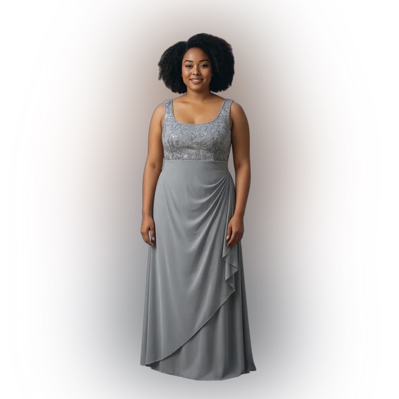 Formal Event or Evening Gown - Picture 1 of 5